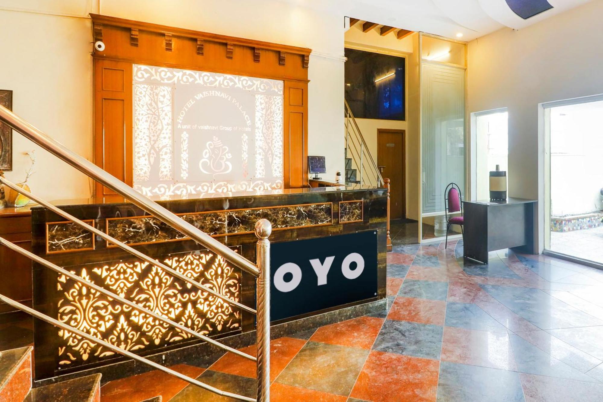 Super Collection O 77115 Vaishnavi Palace Hyderabad Bagian luar foto