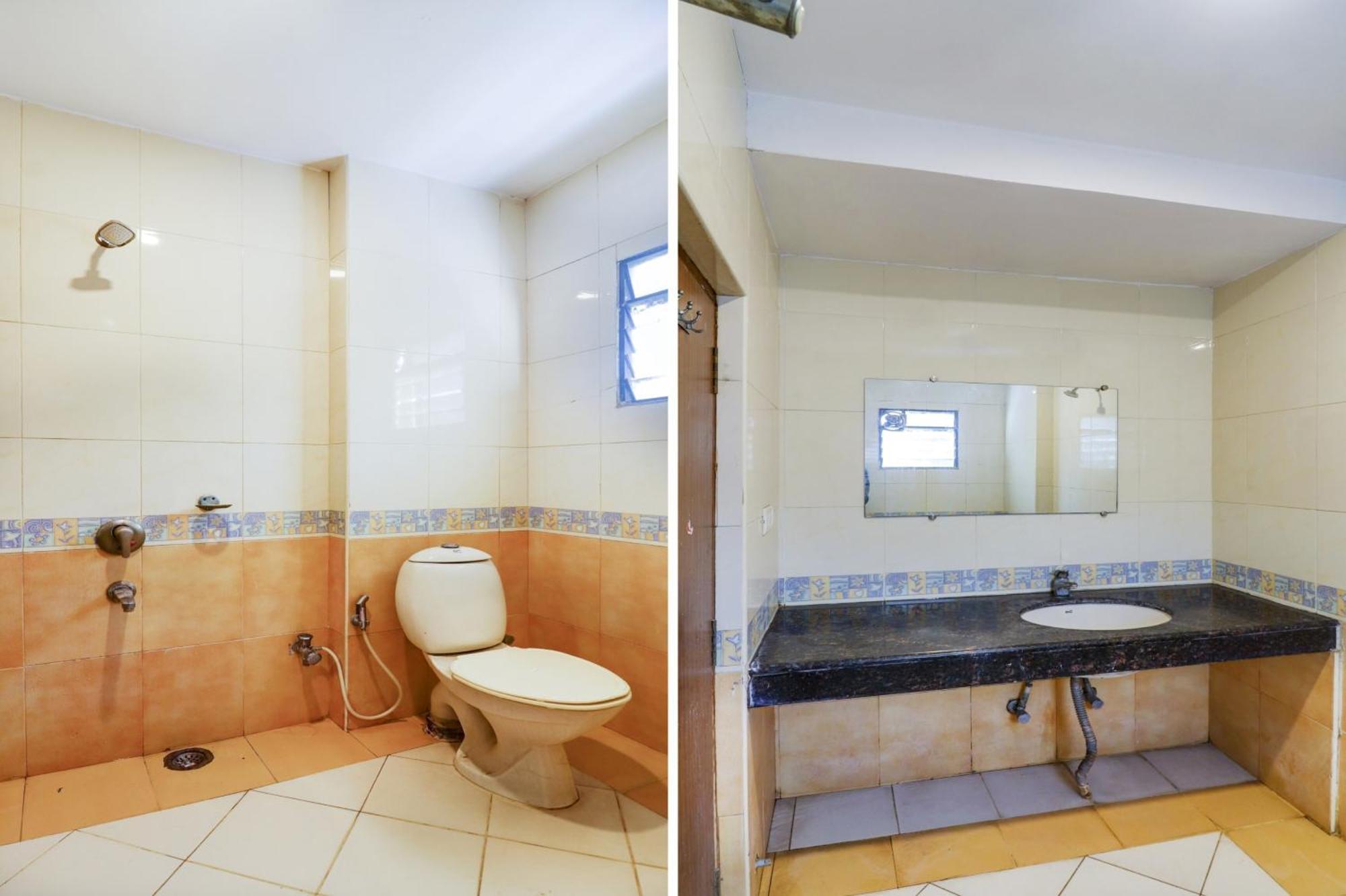Super Collection O 77115 Vaishnavi Palace Hyderabad Bagian luar foto